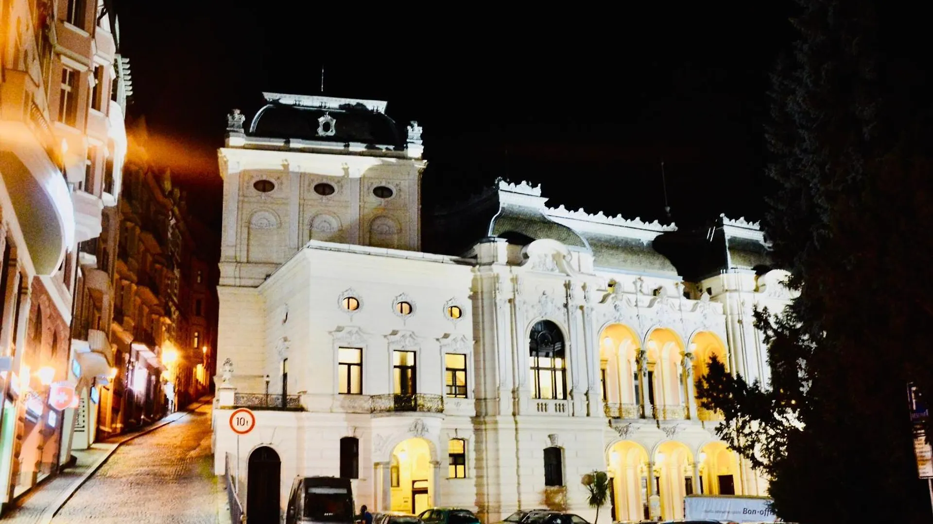 Romanceart Apartments Karlovy Vary 0*,